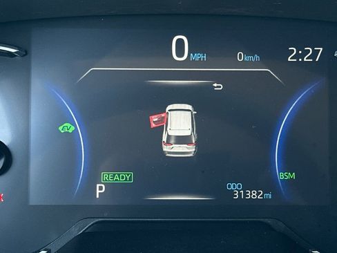 Used 2025 Toyota RAV4 XLE image 29