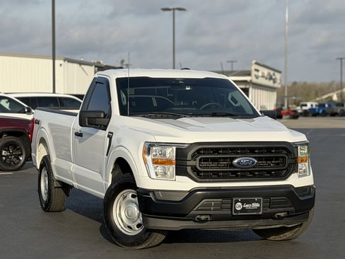 Used 2021 Ford F150 XL w/ Trailer Tow Package image 3