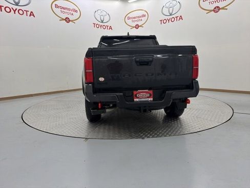 Certified 2024 Toyota Tacoma TRD Off-Road AWD/4WD image 7