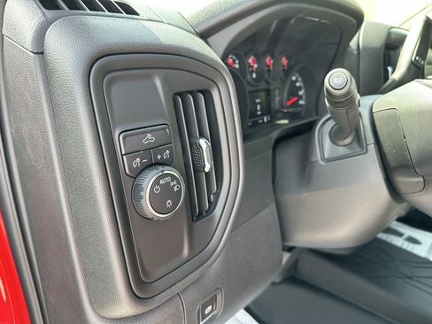 New 2025 Chevrolet Silverado 1500 Custom image 25