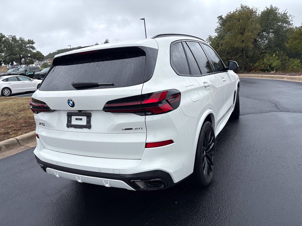 Used 2024 BMW X5 sDrive40i w/ M Sport Package RWD image 5