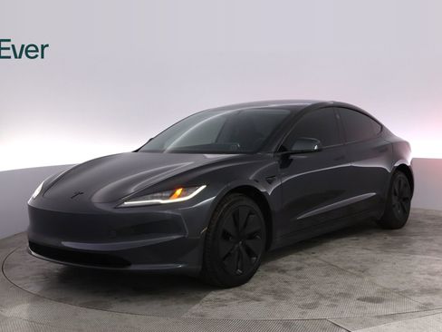 Used 2025 Tesla Model 3 Long Range RWD image 2