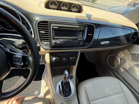 Used 2015 Volkswagen Beetle R-Line FWD image 16