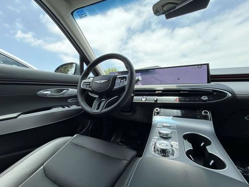 New 2026 Genesis GV70 2.5T Select AWD/4WD image 9