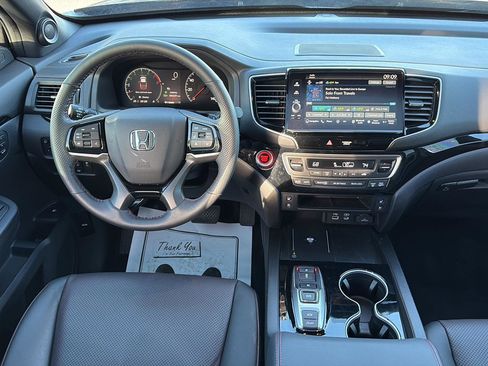 Certified 2025 Honda Ridgeline Black Edition image 19