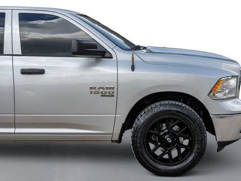 Used 2019 RAM 1500 Tradesman w/ Tradesman SXT Package RWD image 7