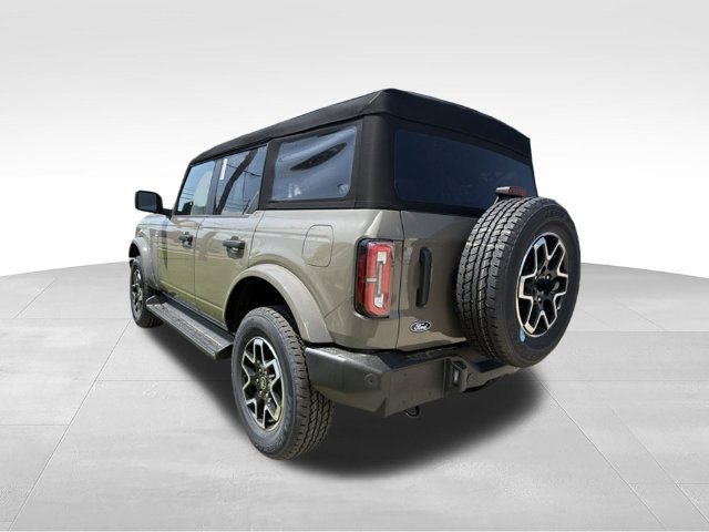 New 2026 Ford Bronco Outer Banks AWD/4WD image 2