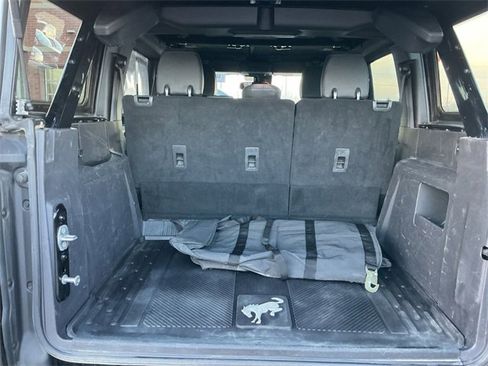 Used 2022 Ford Bronco Black Diamond image 16