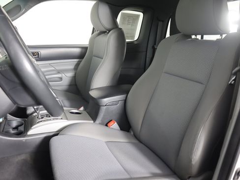 Used 2012 Toyota Tacoma PreRunner image 23