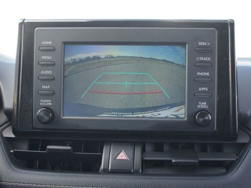 Used 2019 Toyota RAV4 XLE image 7