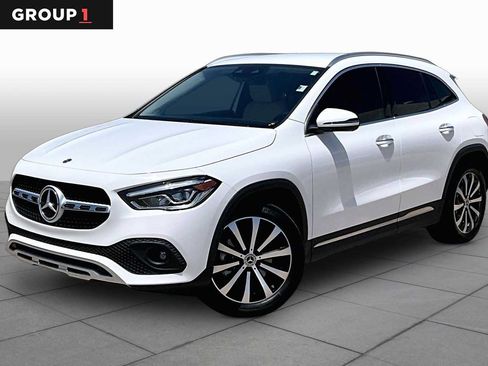 Used 2023 Mercedes-Benz GLA 250 4MATIC image 1