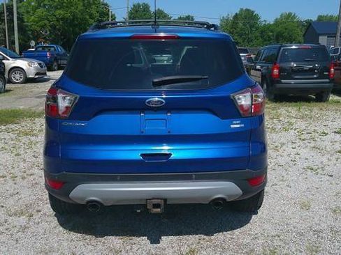 Used 2017 Ford Escape SE w/ Equipment Group 201A AWD/4WD image 4