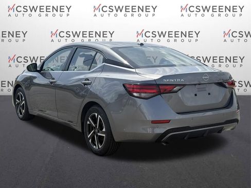 Used 2025 Nissan Sentra SV FWD image 3