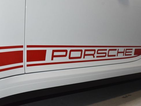 Certified 2024 Porsche 911 Carrera S RWD image 29