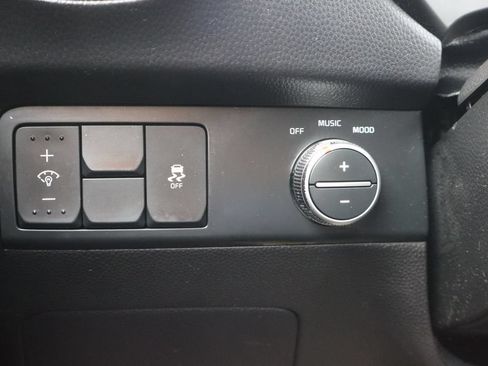 Used 2015 Kia Soul + w/ Audio Package FWD image 14