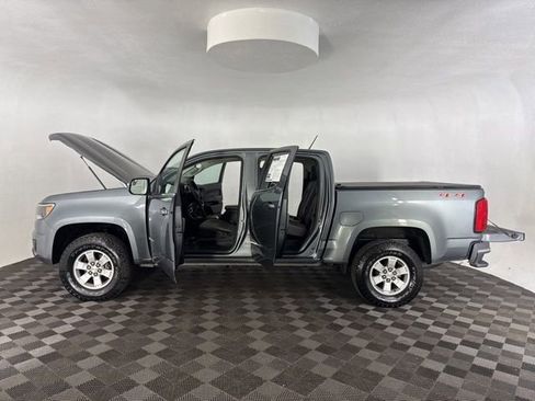 Used 2019 Chevrolet Colorado W/T w/ WT Convenience Package image 9