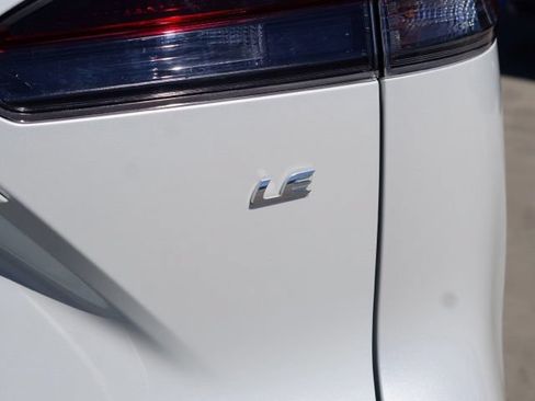 Used 2026 Toyota Corolla Cross LE FWD image 13