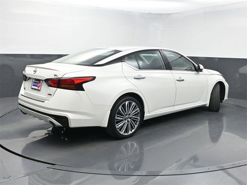 Used 2023 Nissan Altima 2.5 SL image 24