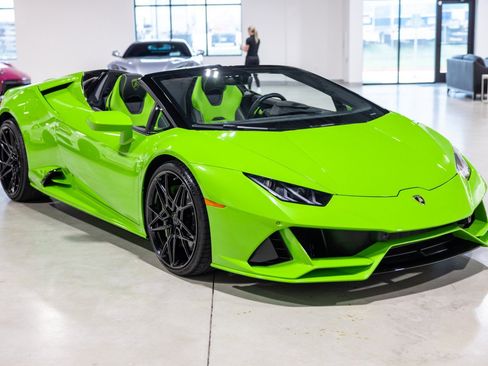 Used 2023 Lamborghini Huracan EVO AWD/4WD image 10