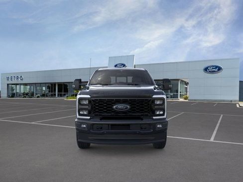 New 2026 Ford F350 Lariat w/ Black Appearance Package image 7