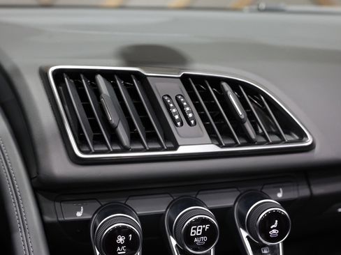 Used 2023 Audi R8 V10 performance w/ Carbon Exterior Package image 30