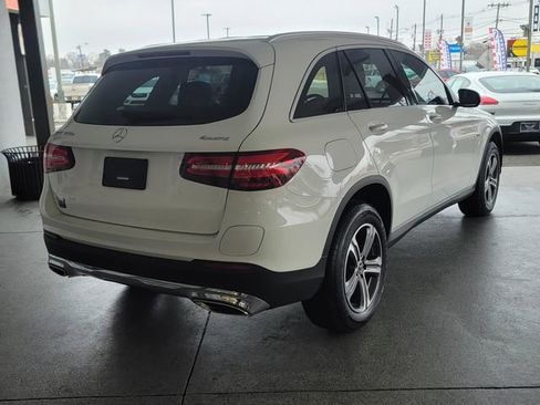 Used 2019 Mercedes-Benz GLC 350e 4MATIC image 7