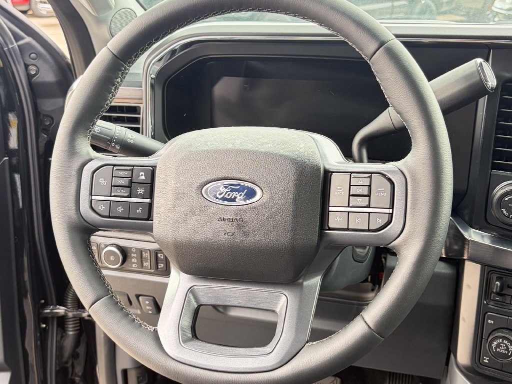 New 2026 Ford F350 Lariat w/ Tremor Off-Road Package AWD/4WD image 35