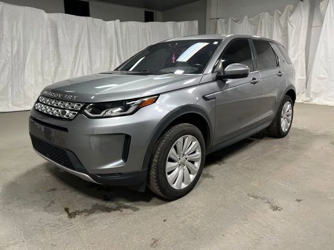 Used 2020 Land Rover Discovery Sport SE image 3