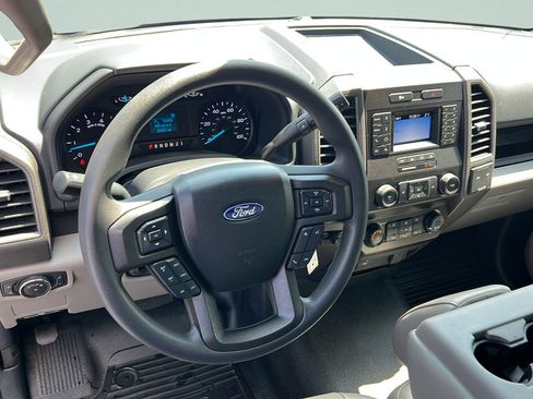 Used 2022 Ford F250 XL w/ Power Equipment Group AWD/4WD image 12