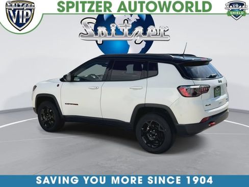 Used 2023 Jeep Compass Trailhawk AWD/4WD image 7
