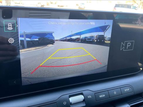 Used 2025 Kia K4 EX image 27