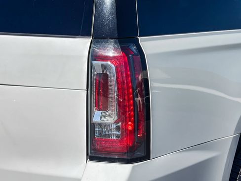Used 2020 GMC Yukon XL Denali RWD image 15