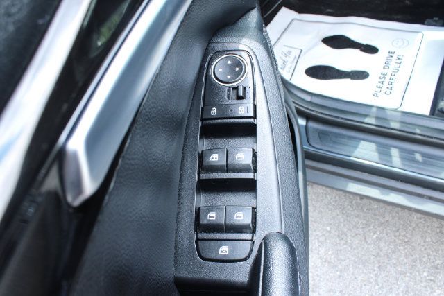 Used 2022 Kia Seltos S FWD image 11