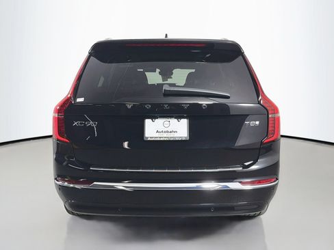 New 2026 Volvo XC90 T8 Plus w/ Protection Package Premier AWD/4WD image 6