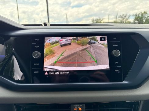Certified 2023 Volkswagen Taos SE AWD/4WD image 21