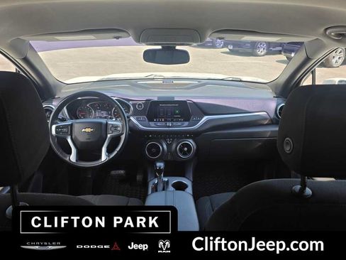 Used 2020 Chevrolet Blazer LT AWD/4WD image 23