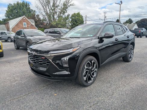 New 2026 Chevrolet Trax RS w/ Driver Confidence Package FWD image 9