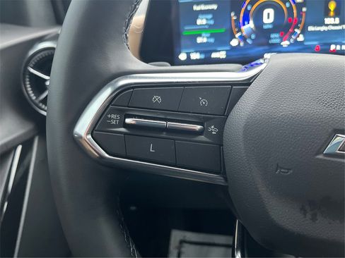 Used 2025 Chevrolet Equinox ACTIV w/ LPO, Floor Liner Package image 30