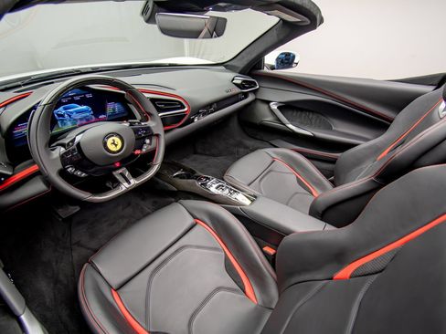 Used 2025 Ferrari 296 GTS RWD image 18