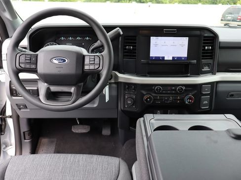 New 2026 Ford F350 XLT w/ Snow Plow/Camper Package AWD/4WD image 5