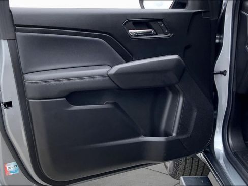 Used 2023 Chevrolet Colorado LT w/ LT Convenience Package II RWD image 21