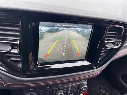 Used 2023 Dodge Durango GT image 16