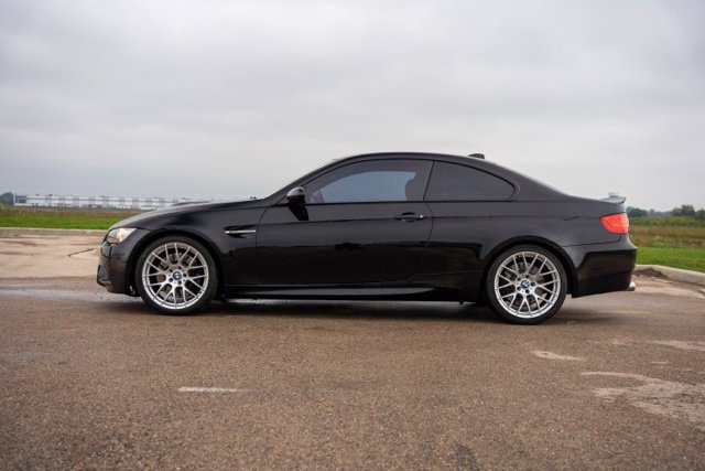 Used 2011 BMW M3 Coupe RWD image 4