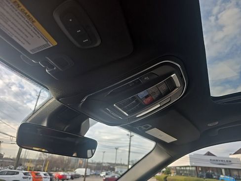 New 2026 Jeep Grand Cherokee Limited image 18