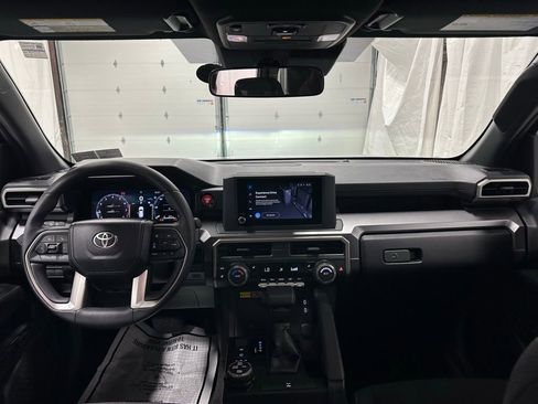 Used 2025 Toyota 4Runner TRD Off-Road image 41