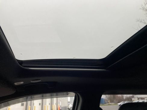 Used 2019 Jeep Grand Cherokee Altitude image 25