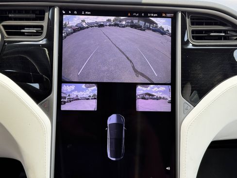Used 2020 Tesla Model X Long Range AWD/4WD image 13