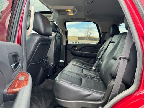 Used 2014 Chevrolet Tahoe LT w/ Luxury Package AWD/4WD image 10
