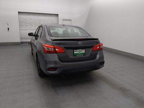 Used 2018 Nissan Sentra SR w/ SR Midnight Edition Package image 6