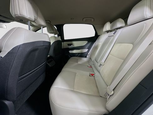 Used 2023 Nissan Ariya FWD image 27